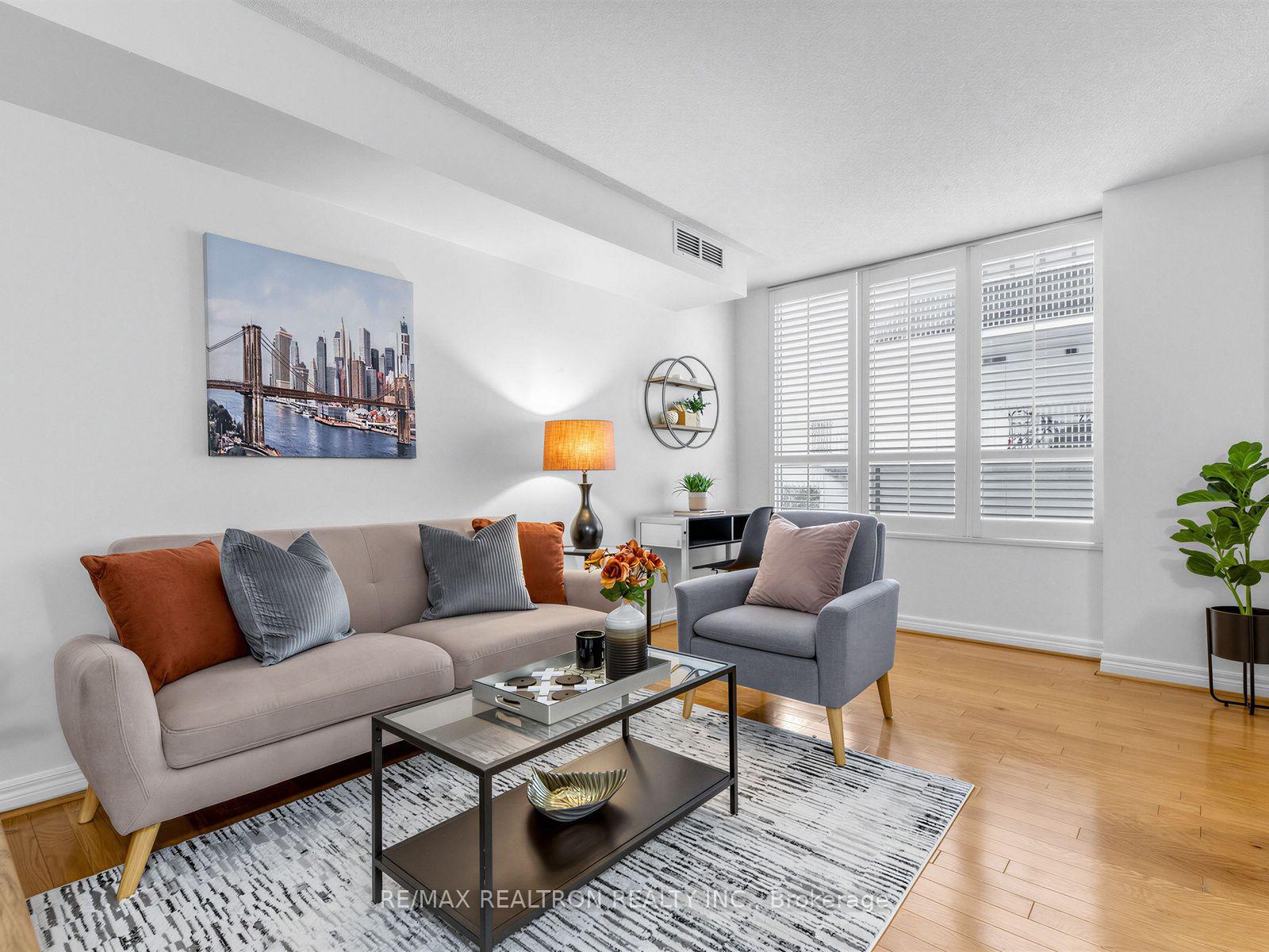 Photo 8 of Unit 510, 43 Eglinton Avenue E, Toronto, Mount Pleasant West — HOMEH