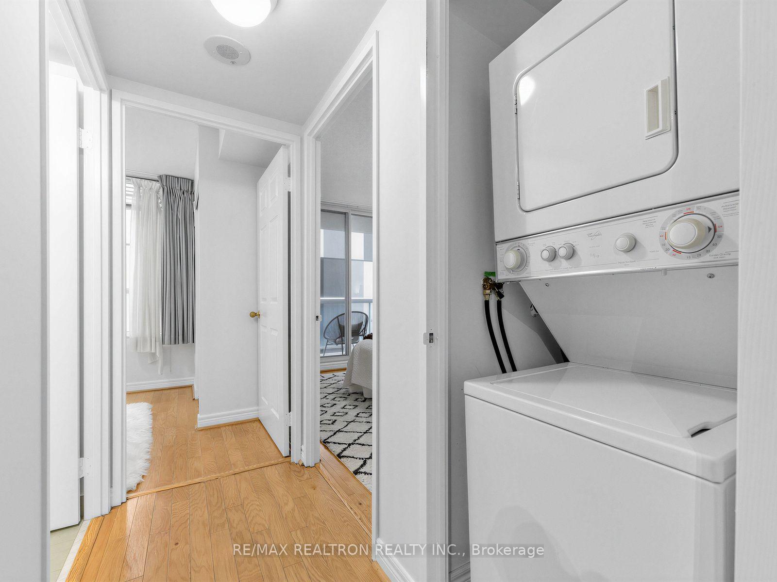 Photo 16 of Unit 510, 43 Eglinton Avenue E, Toronto, Mount Pleasant West — HOMEH