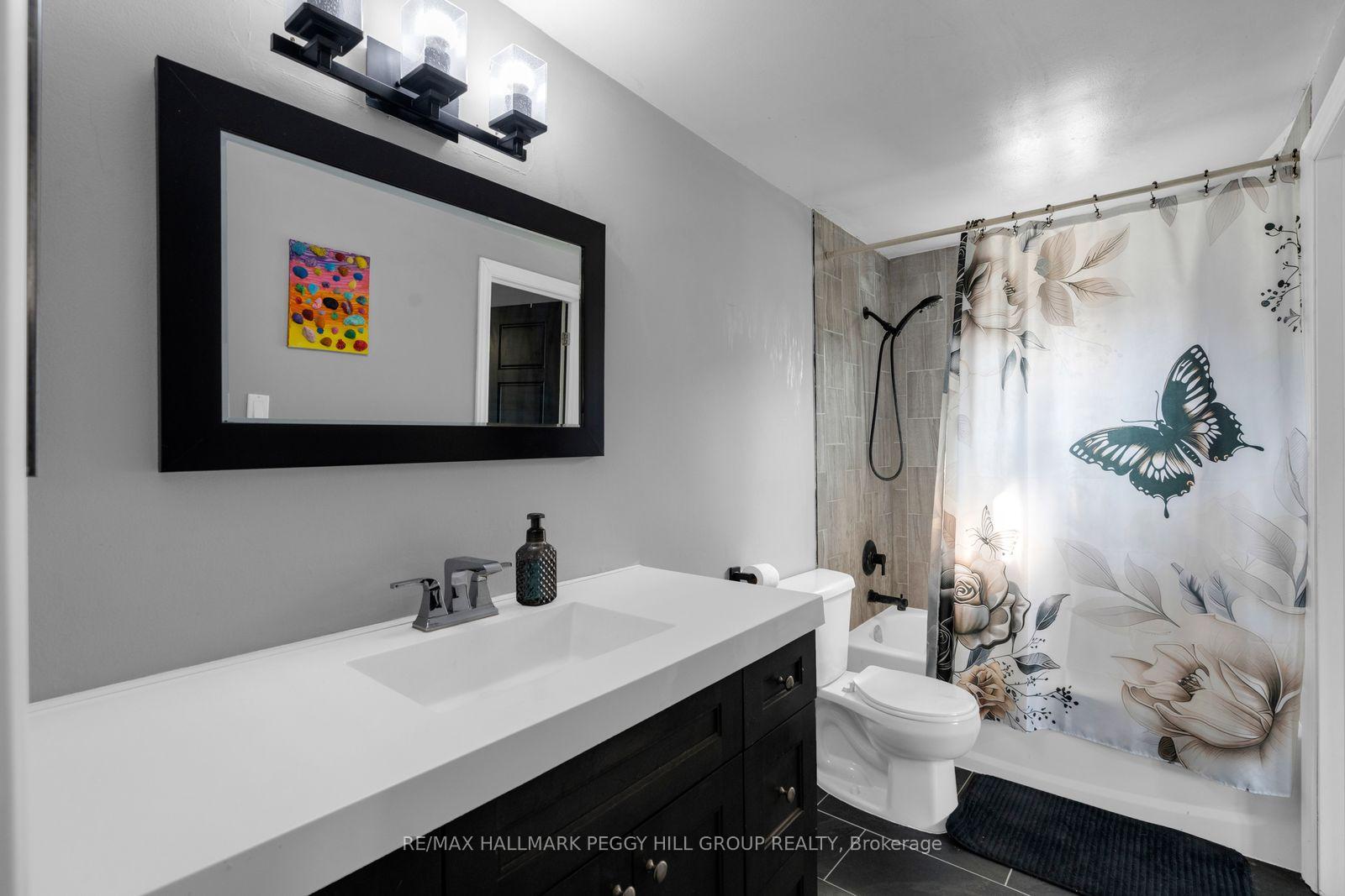 Photo 13 of 211 Hickling Trail, Barrie, Grove East — HOMEH