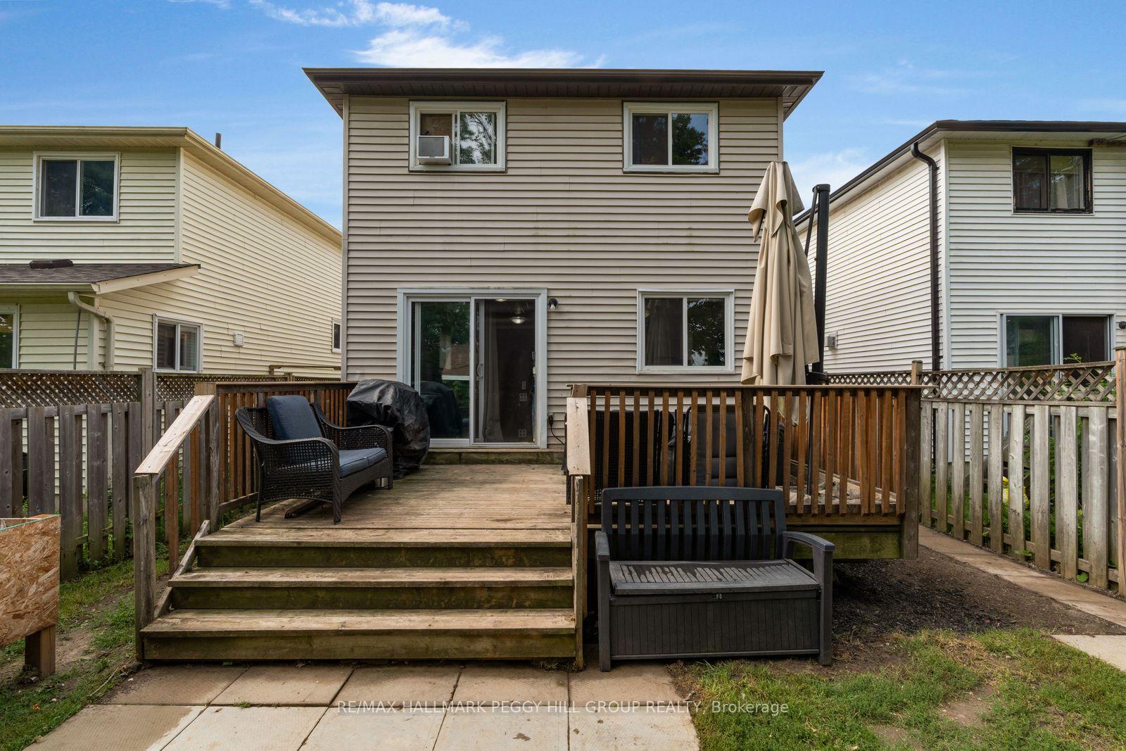Photo 16 of 211 Hickling Trail, Barrie, Grove East — HOMEH