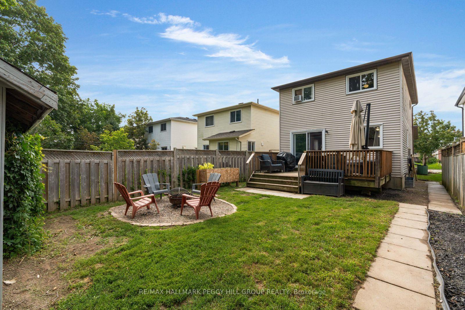 Photo 17 of 211 Hickling Trail, Barrie, Grove East — HOMEH