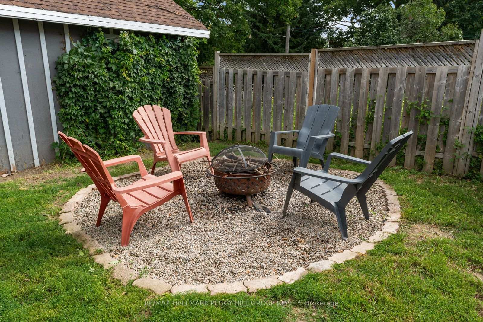 Photo 18 of 211 Hickling Trail, Barrie, Grove East — HOMEH