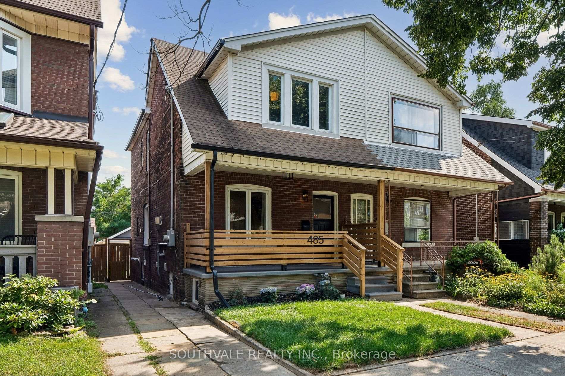 Photo 3 of 485 Strathmore Boulevard, Toronto, Danforth Village-East York — HOMEH