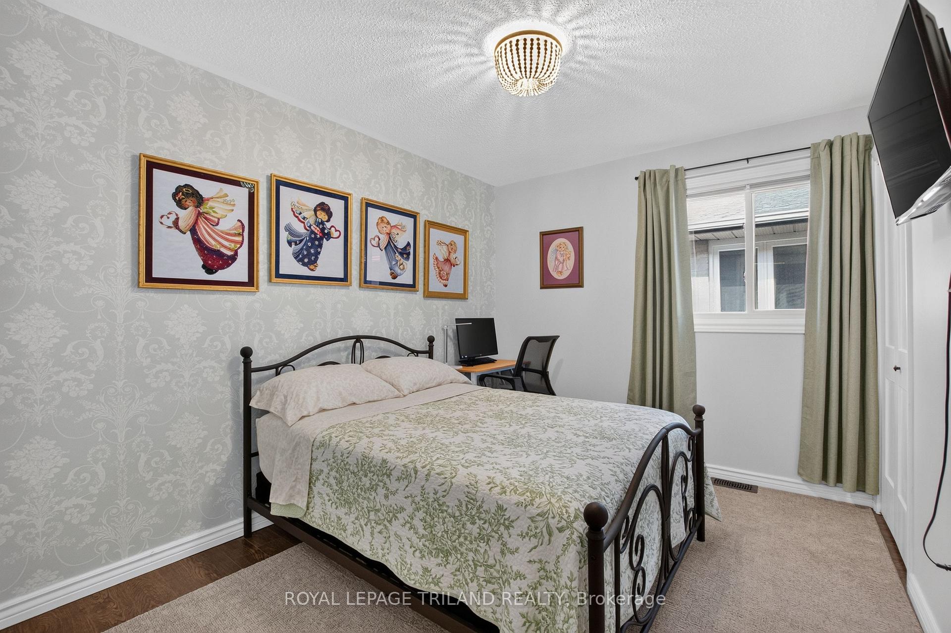 Photo 21 of 43 Bonnie Place, St. Thomas — HOMEH