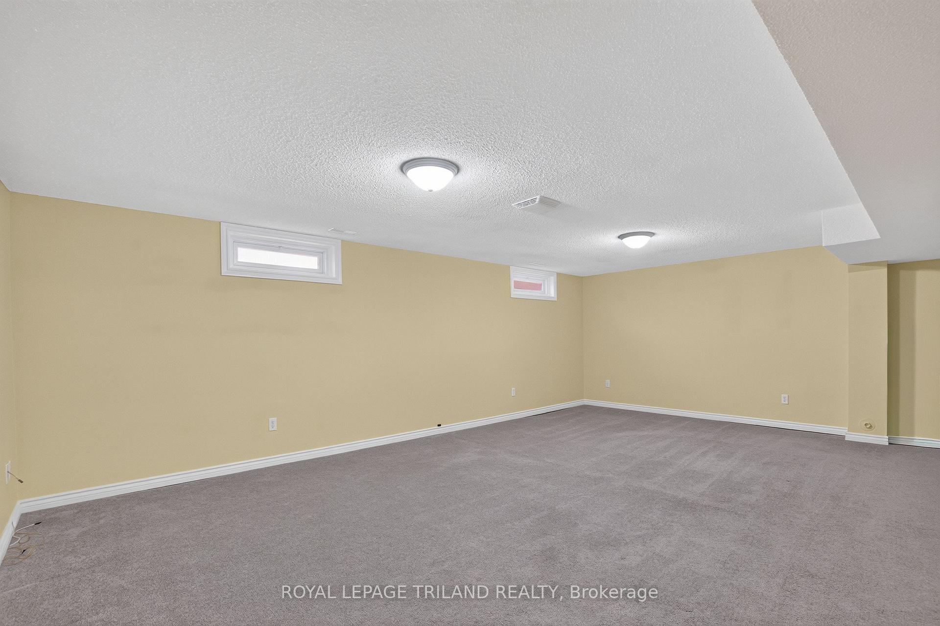 Photo 28 of 43 Bonnie Place, St. Thomas — HOMEH