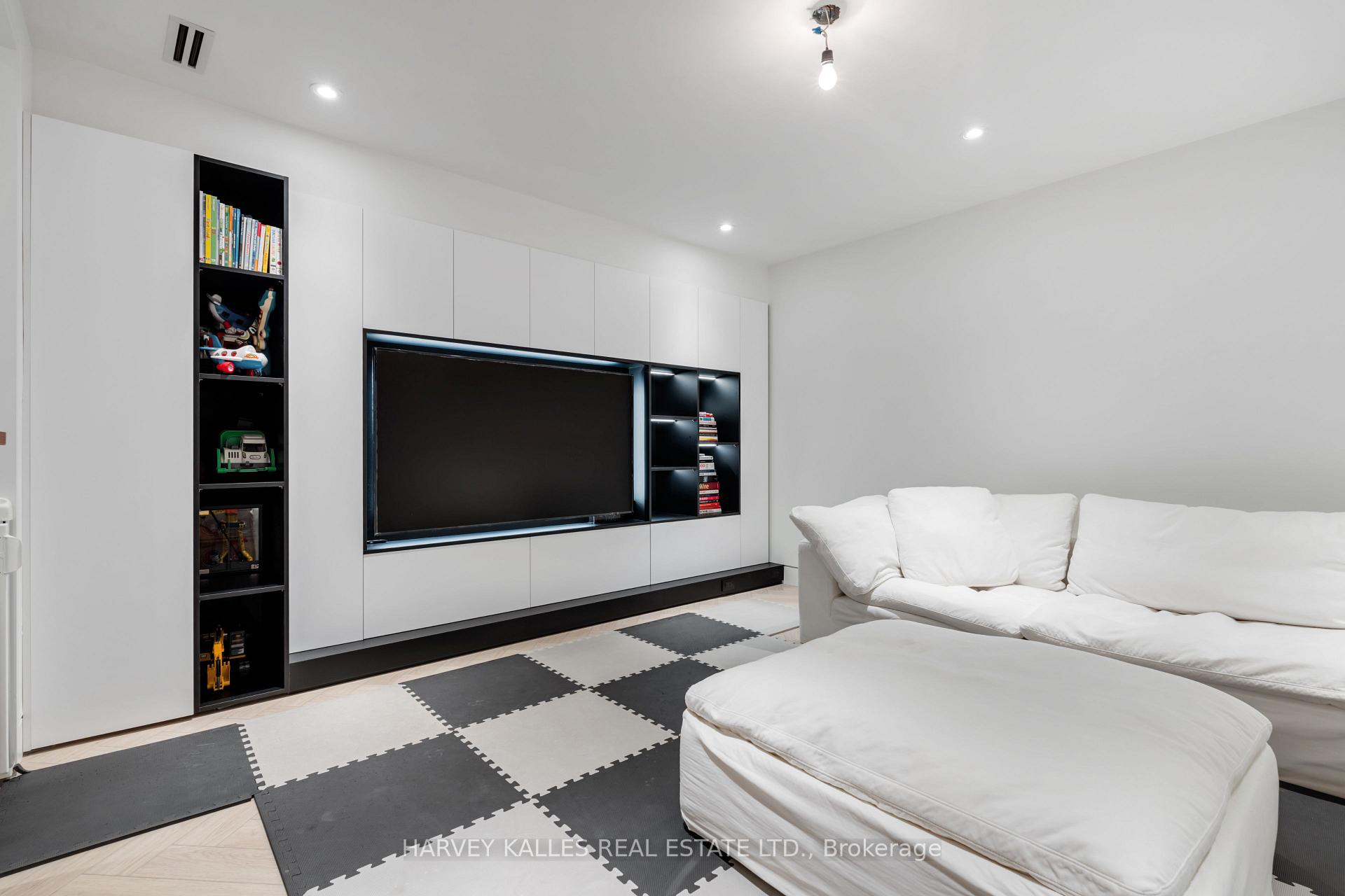 Photo 16 of 40 Thelma Avenue, Toronto, Forest Hill South — HOMEH
