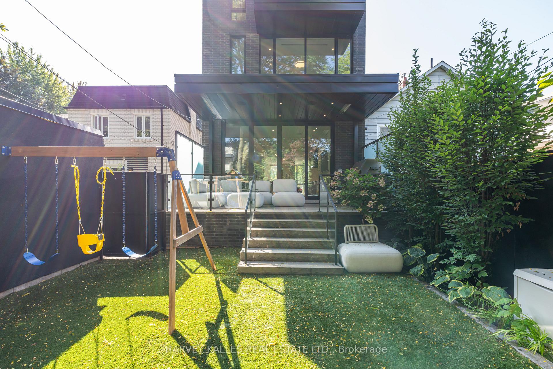 Photo 19 of 40 Thelma Avenue, Toronto, Forest Hill South — HOMEH