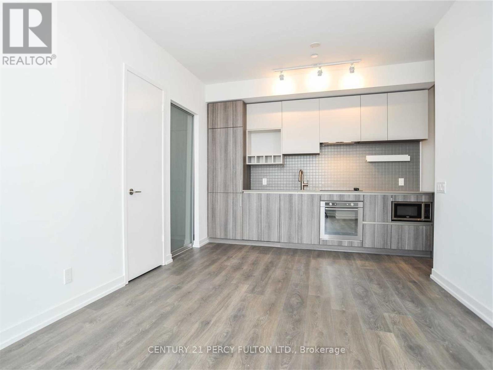 Front of Unit 4012, 898 Portage Parkway