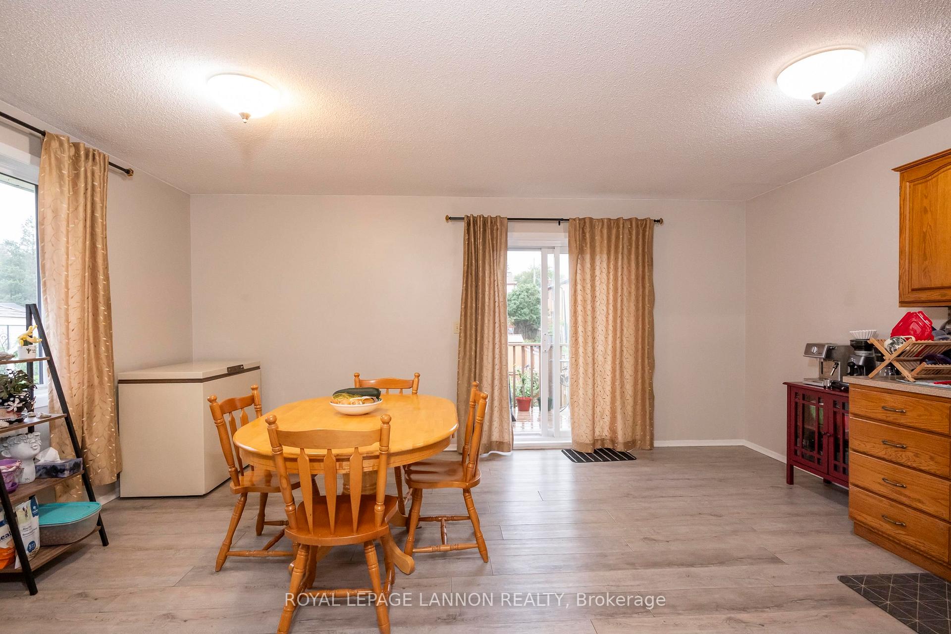Photo 9 of 80 Peter Street, Thunder Bay, College Heights — HOMEH