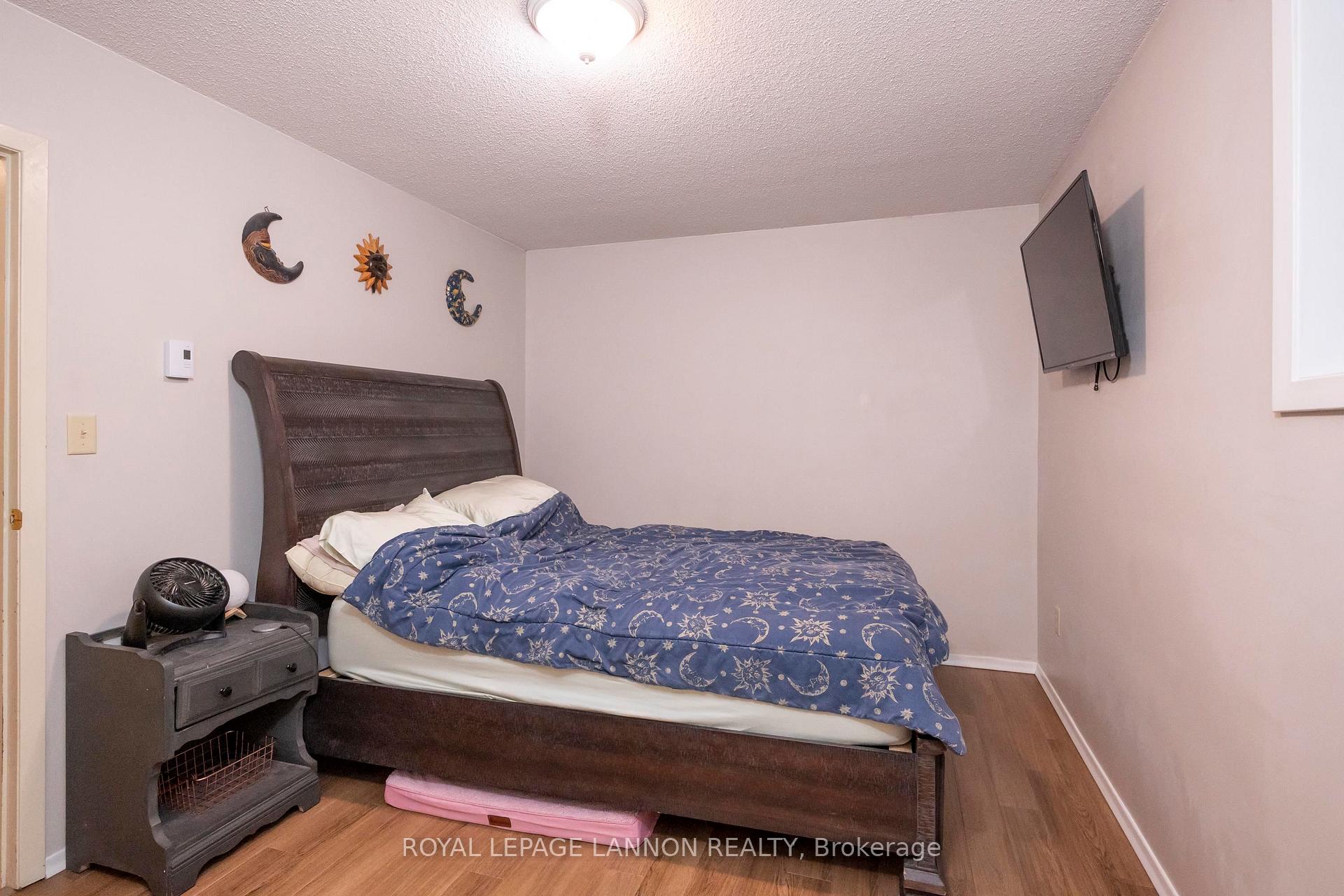 Photo 16 of 80 Peter Street, Thunder Bay, College Heights — HOMEH