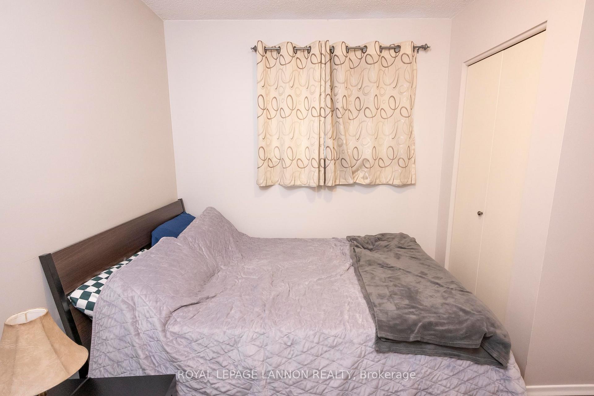 Photo 18 of 80 Peter Street, Thunder Bay, College Heights — HOMEH