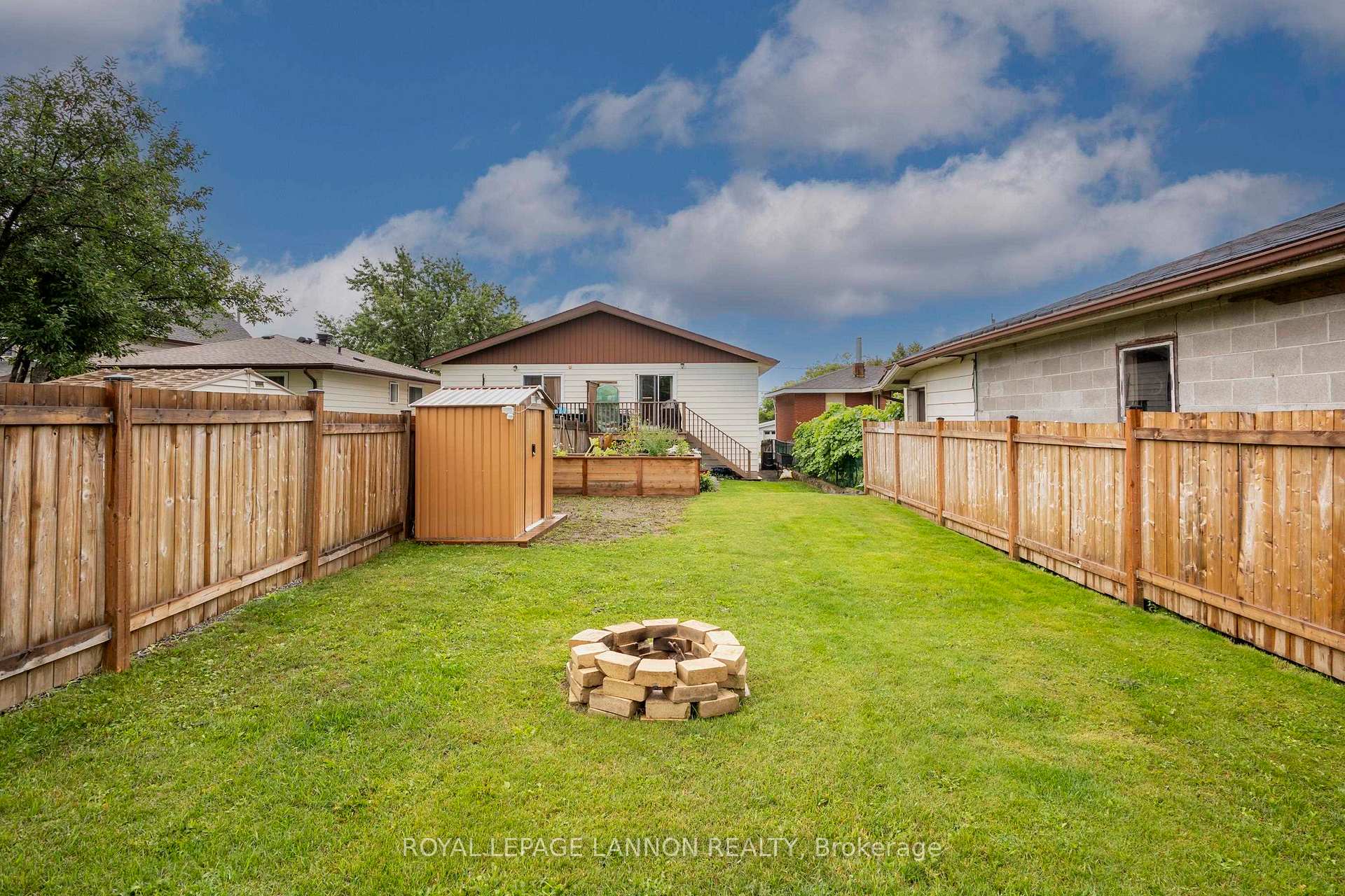 Photo 28 of 80 Peter Street, Thunder Bay, College Heights — HOMEH