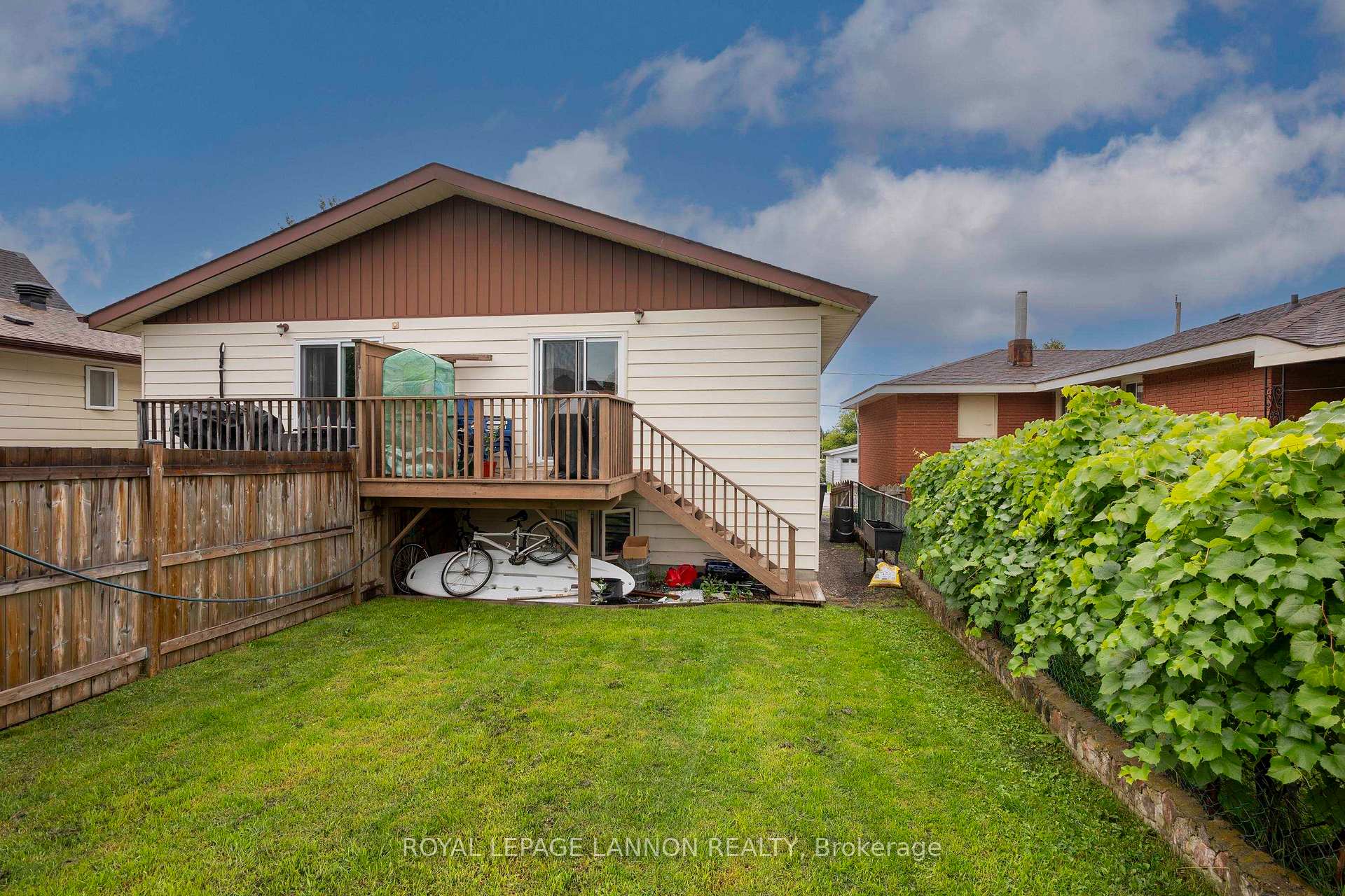Photo 30 of 80 Peter Street, Thunder Bay, College Heights — HOMEH