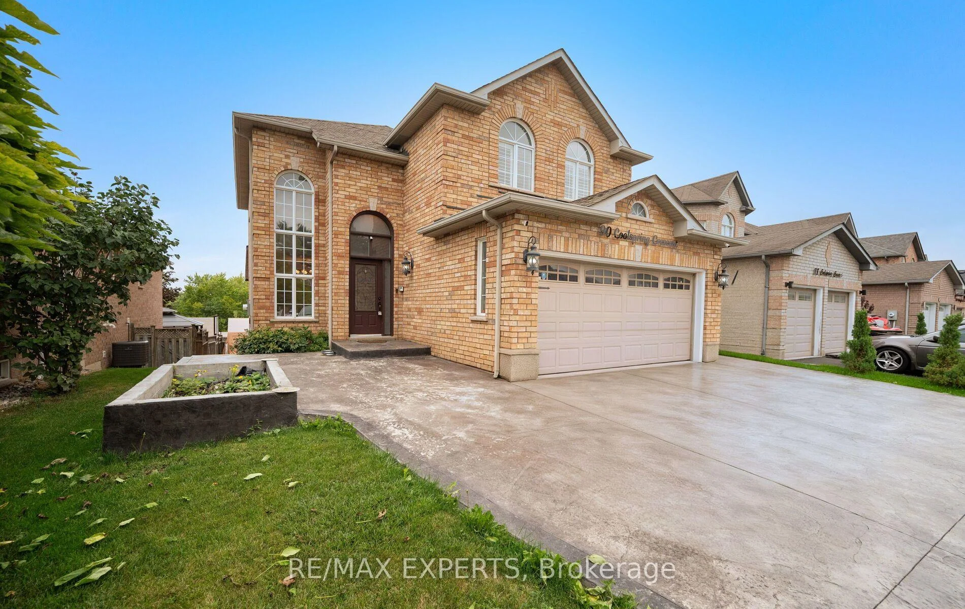 Photo 4 of 90 Coolspring Crescent, Caledon, Bolton East — HOMEH