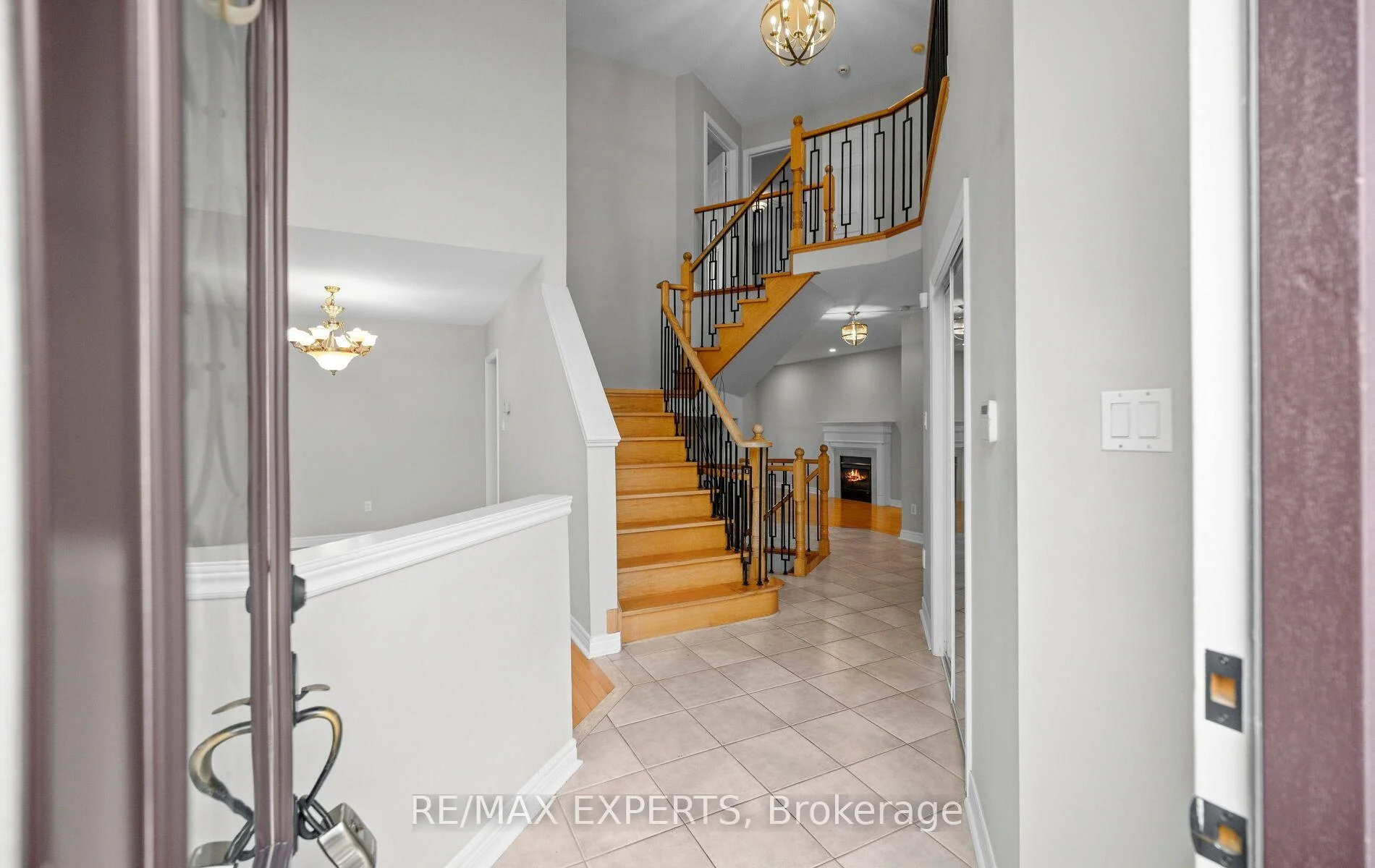 Photo 11 of 90 Coolspring Crescent, Caledon, Bolton East — HOMEH