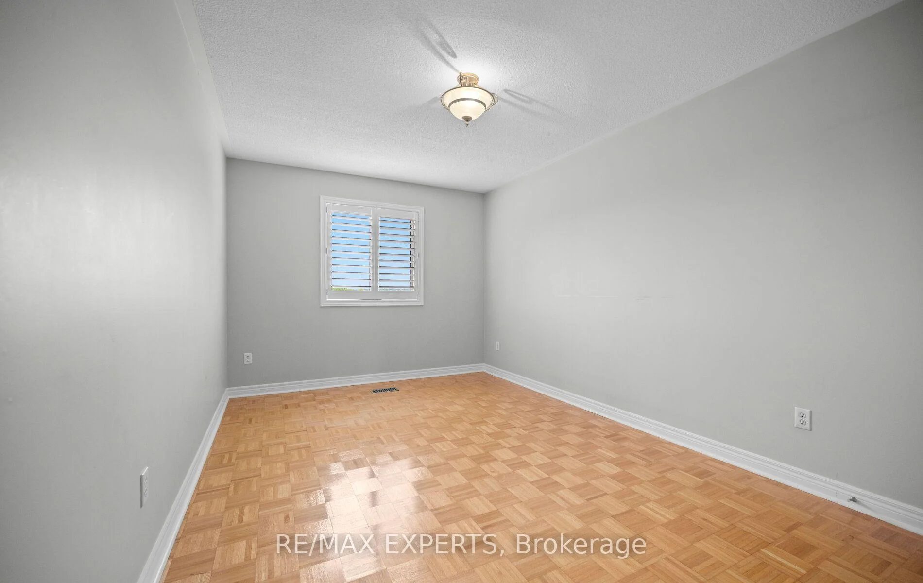 Photo 80 of 90 Coolspring Crescent, Caledon, Bolton East — HOMEH