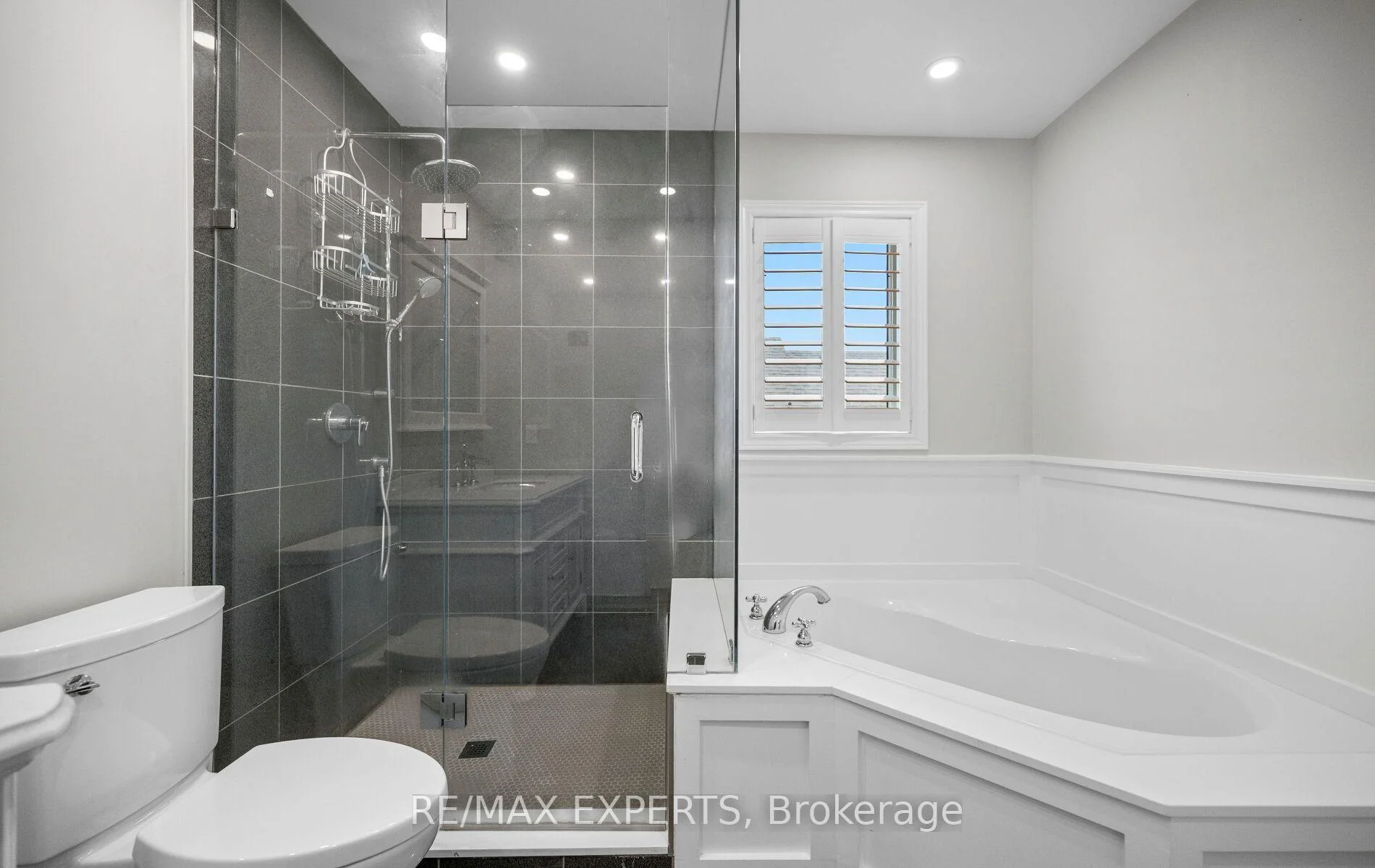 Photo 94 of 90 Coolspring Crescent, Caledon, Bolton East — HOMEH