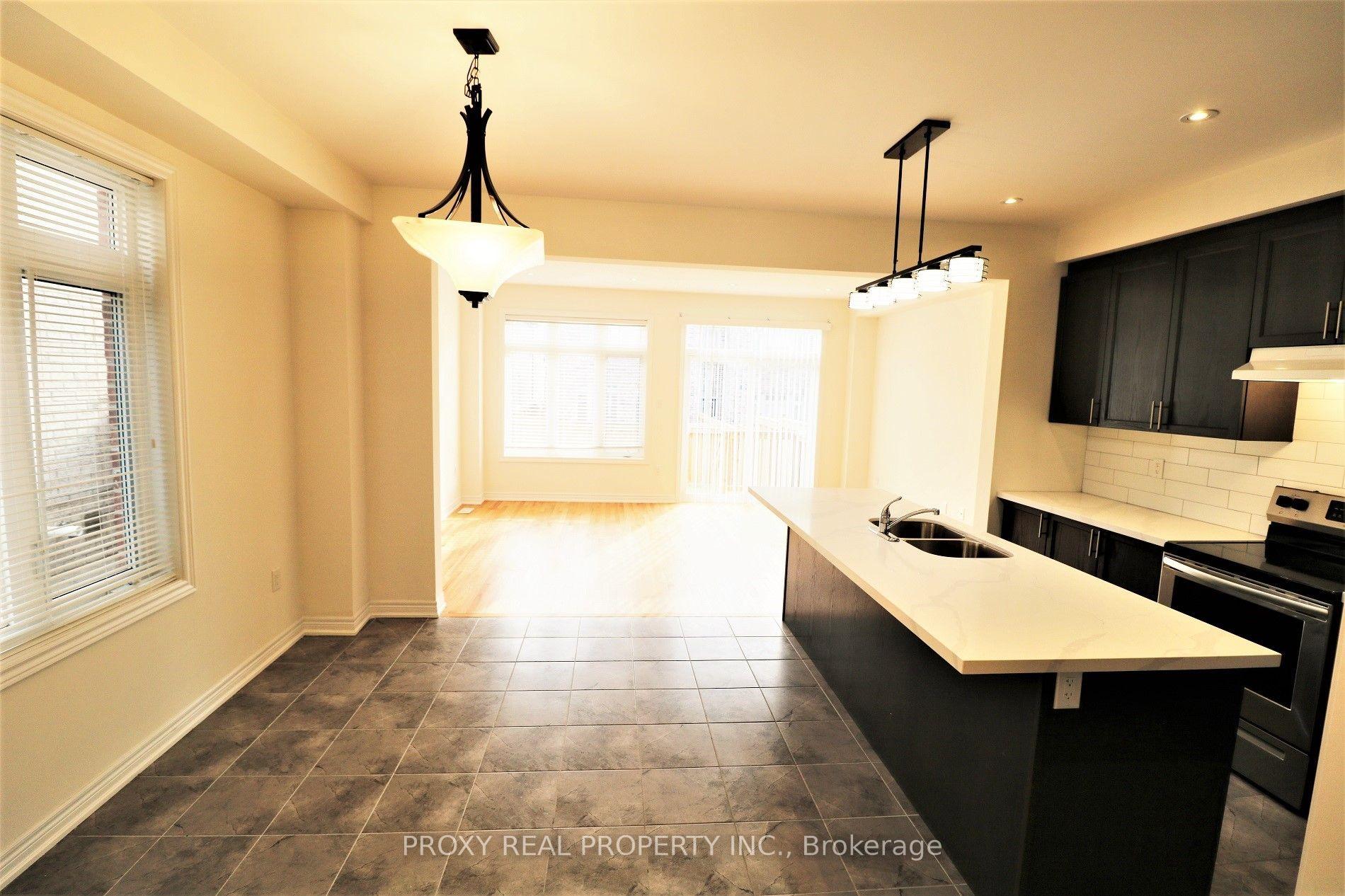 Photo 6 of 143 Beechborough Crescent, East Gwillimbury, Sharon — HOMEH