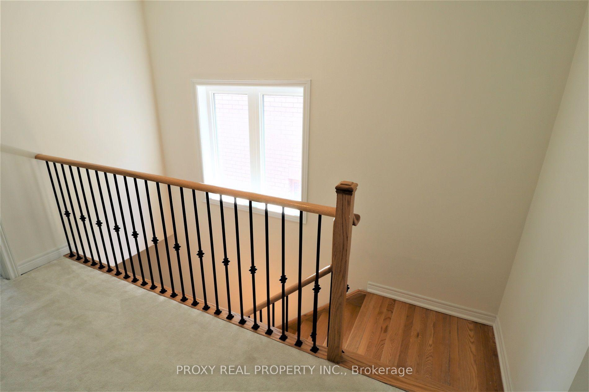 Photo 16 of 143 Beechborough Crescent, East Gwillimbury, Sharon — HOMEH