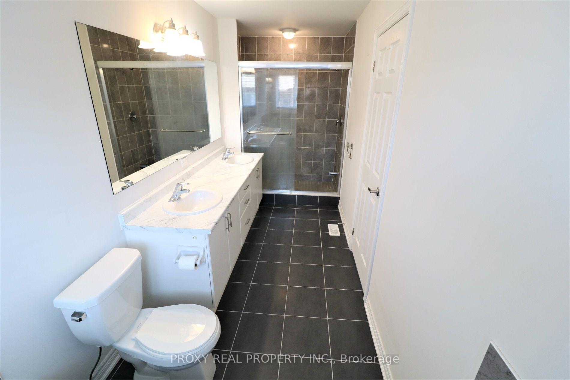 Photo 20 of 143 Beechborough Crescent, East Gwillimbury, Sharon — HOMEH