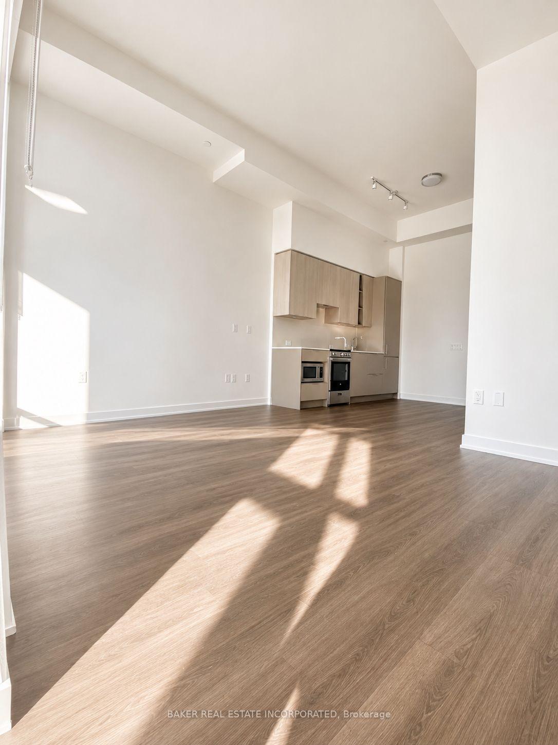 Photo 6 of Unit 604, 3883 Quartz Road, Mississauga, City Centre — HOMEH