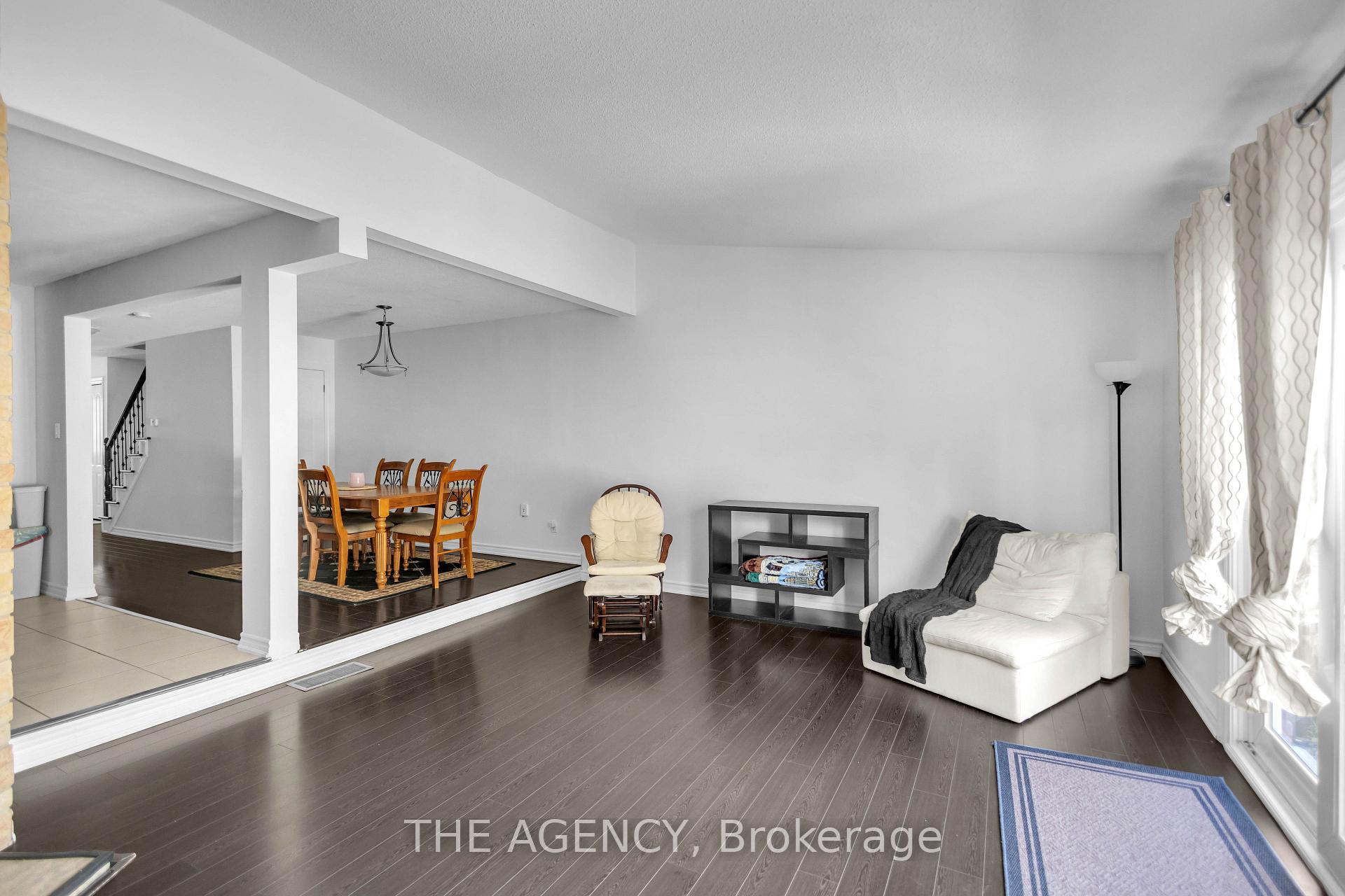 Photo 6 of 38 Athenia Drive, Hamilton, Stoney Creek Mountain — HOMEH