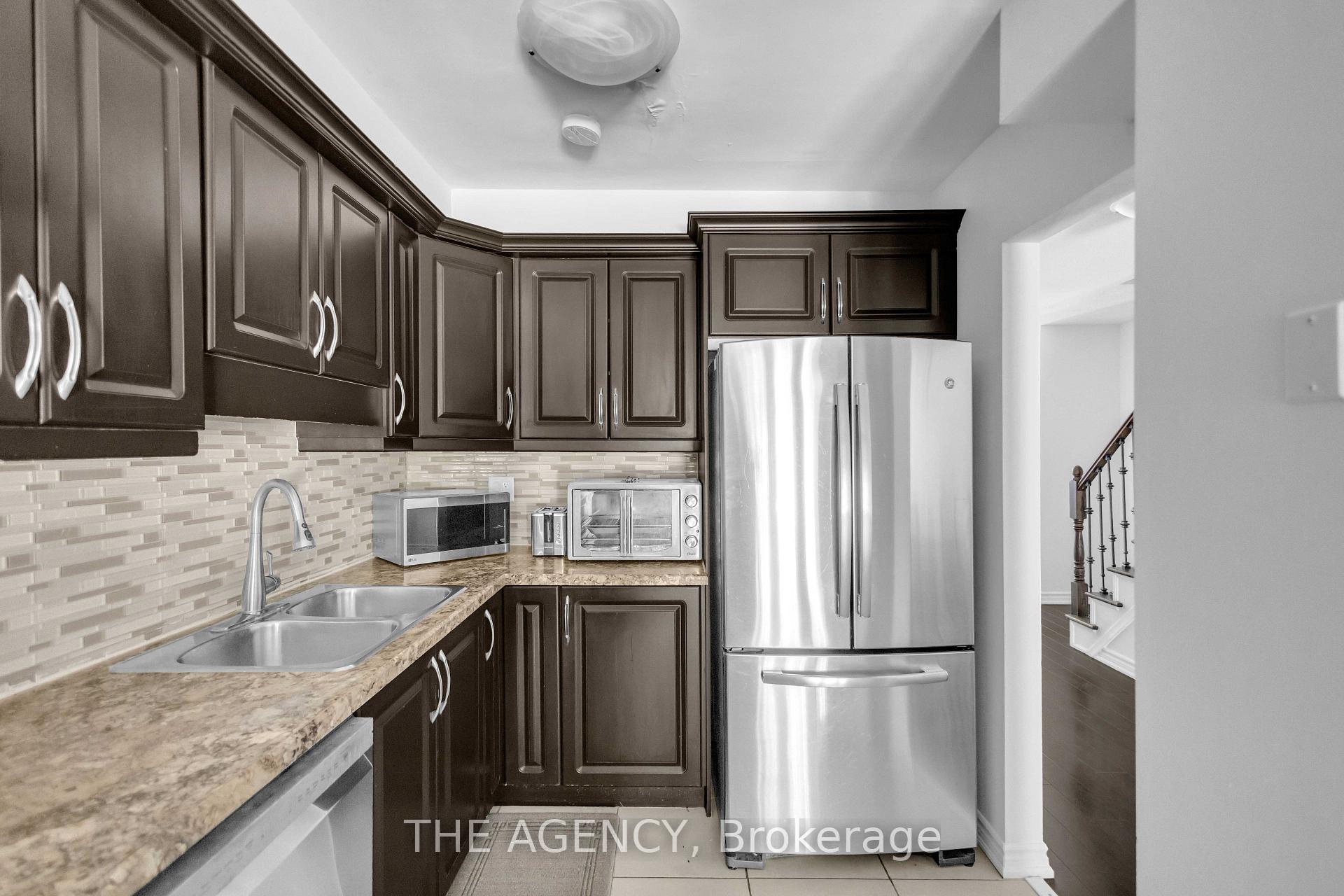 Photo 13 of 38 Athenia Drive, Hamilton, Stoney Creek Mountain — HOMEH
