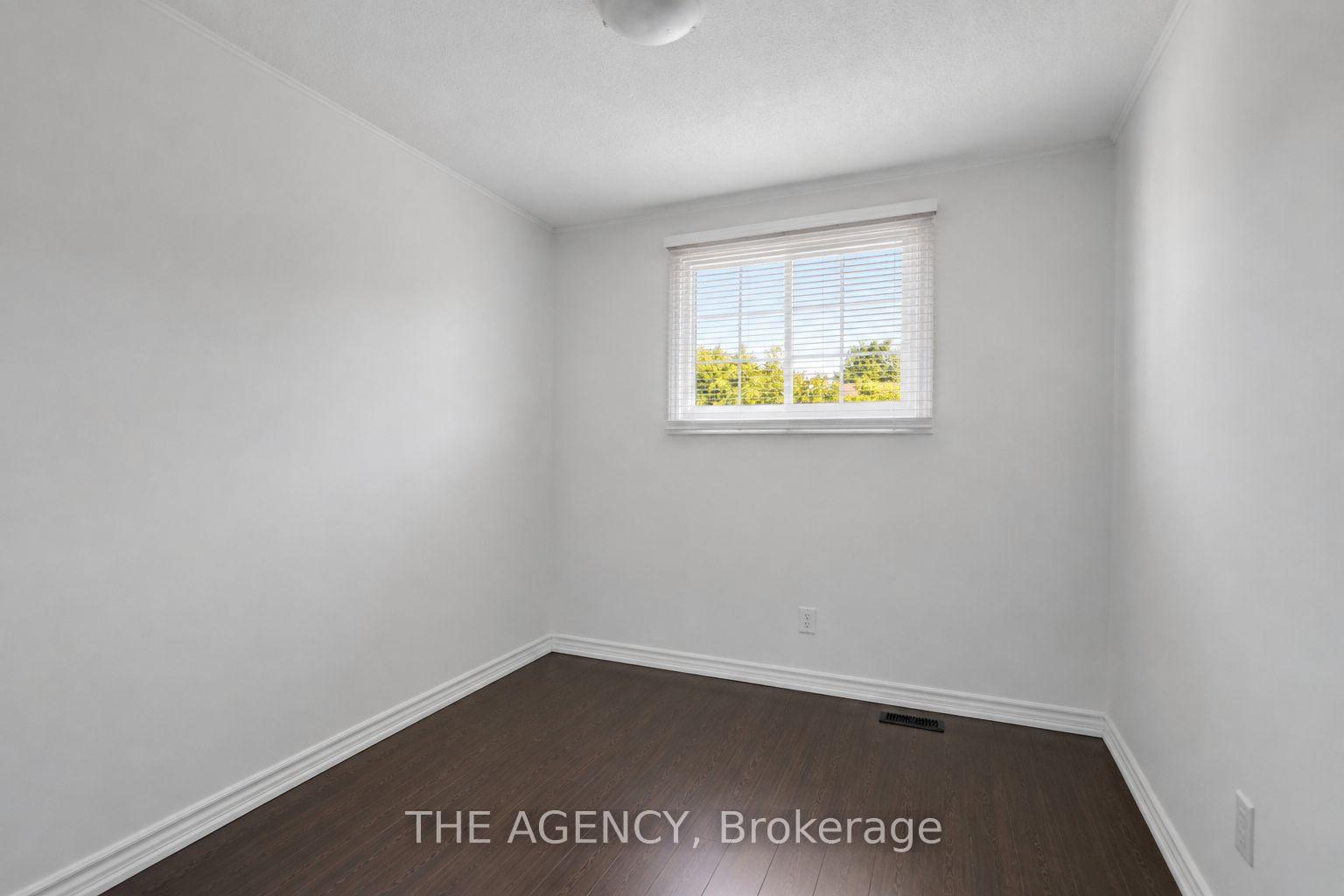 Photo 20 of 38 Athenia Drive, Hamilton, Stoney Creek Mountain — HOMEH