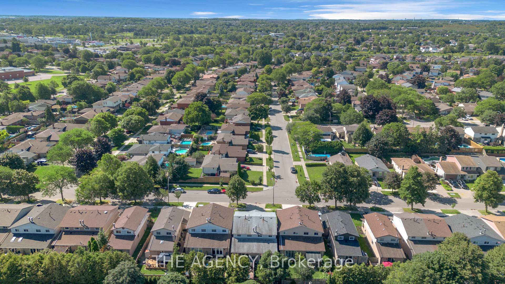 Photo 34 of 38 Athenia Drive, Hamilton, Stoney Creek Mountain — HOMEH