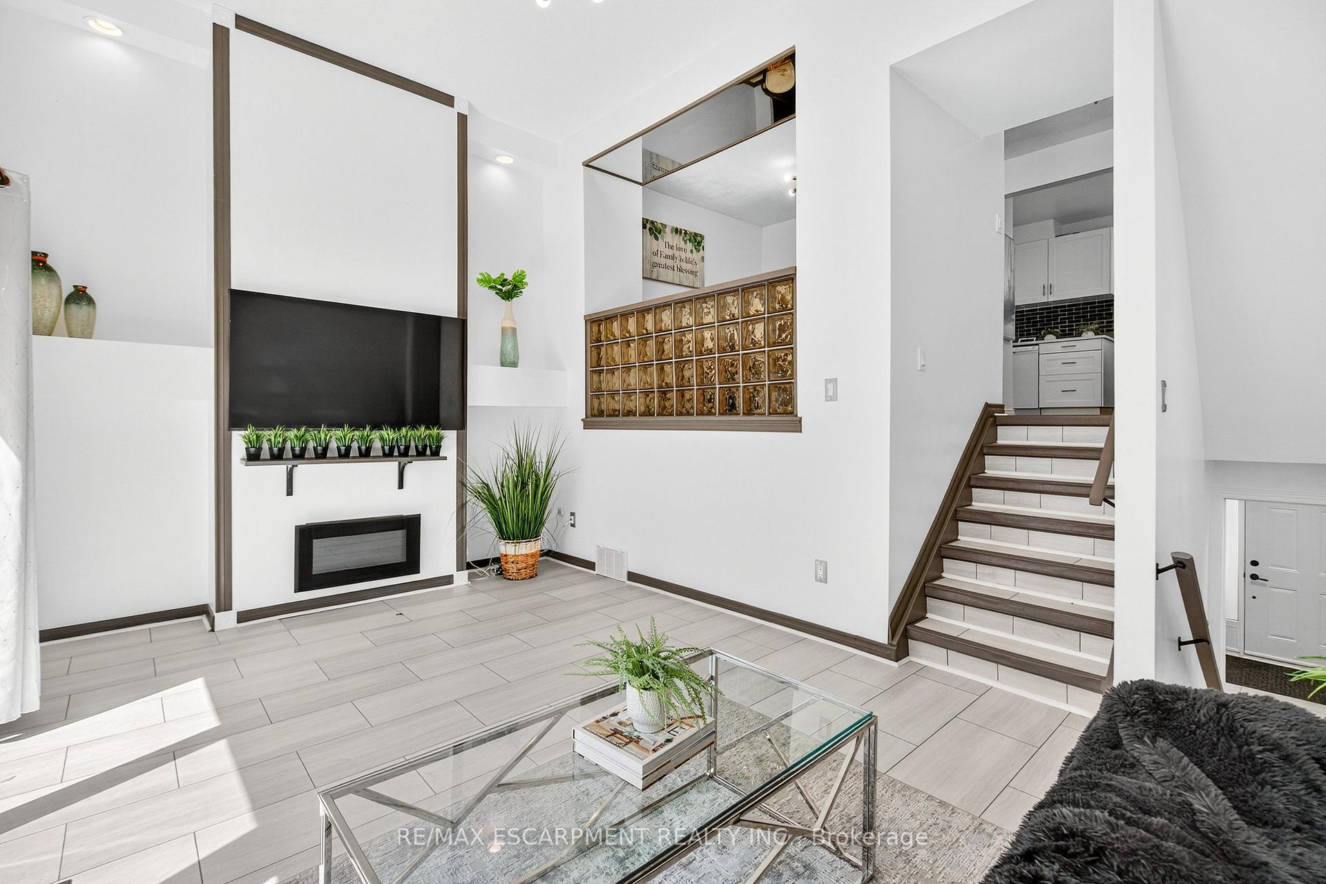 Photo 4 of Unit 70, 11 Harrisford Street, Hamilton, Red Hill — HOMEH