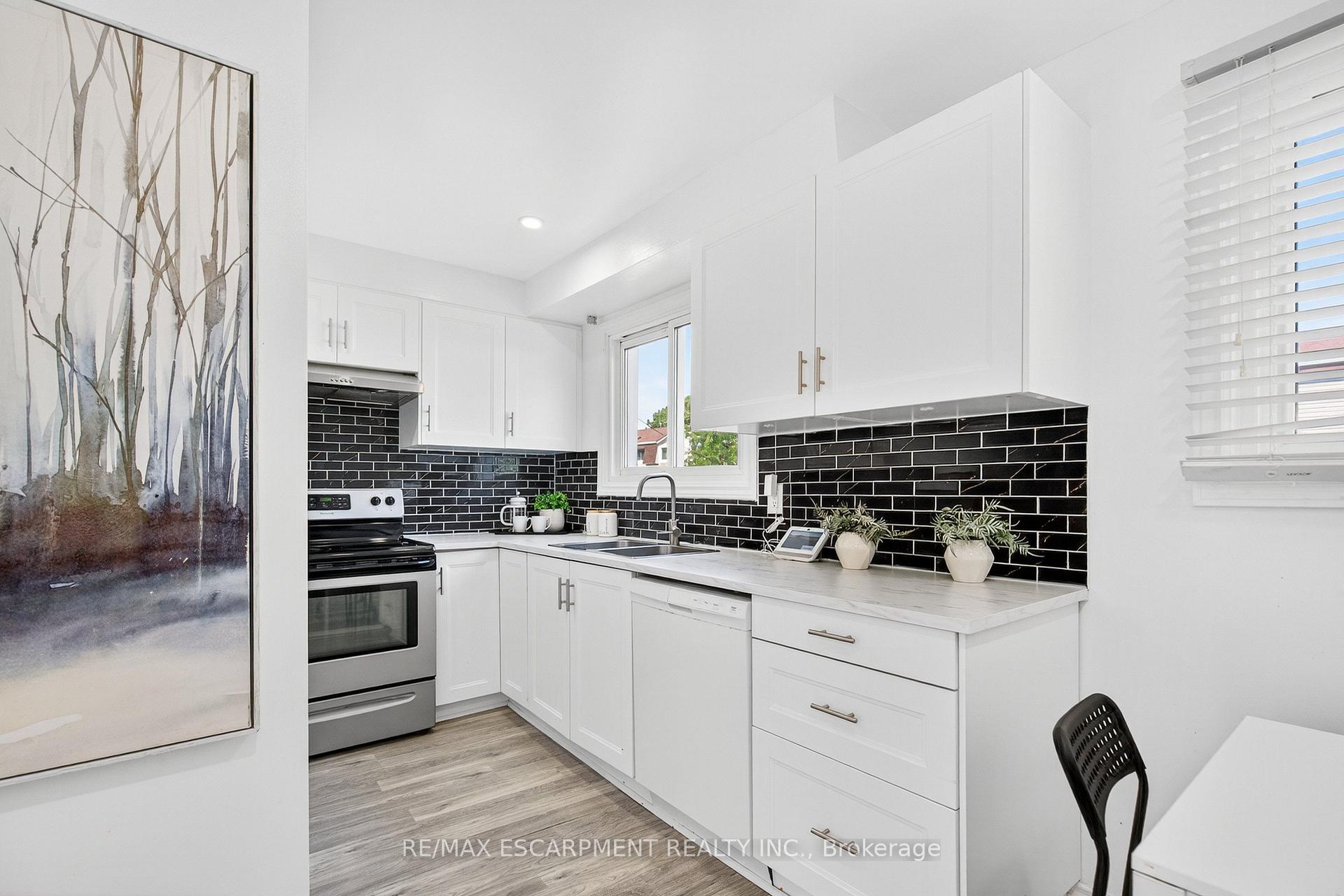 Photo 10 of Unit 70, 11 Harrisford Street, Hamilton, Red Hill — HOMEH