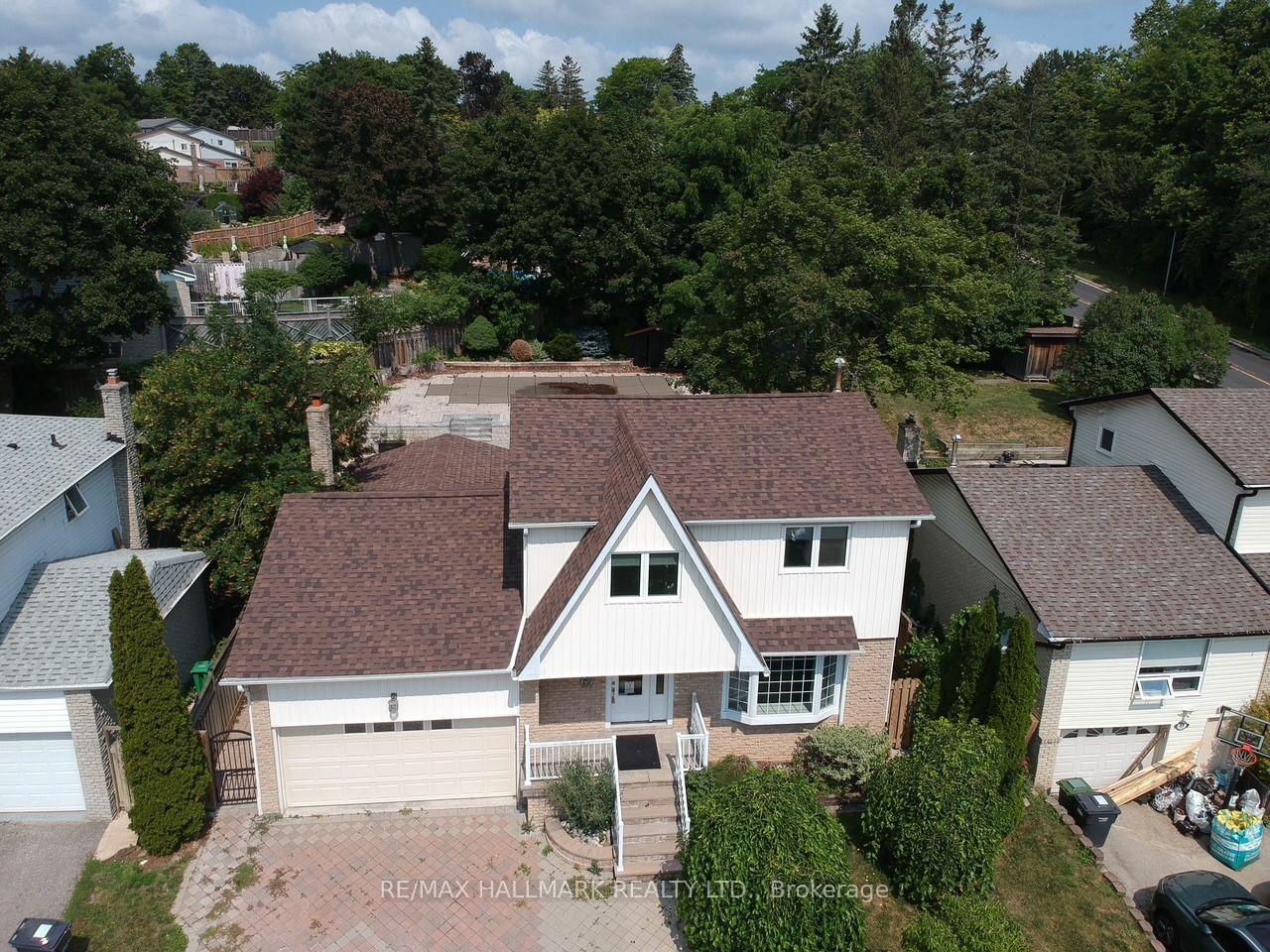 Photo 2 of 67 Sherin Court, Caledon, Bolton North — HOMEH