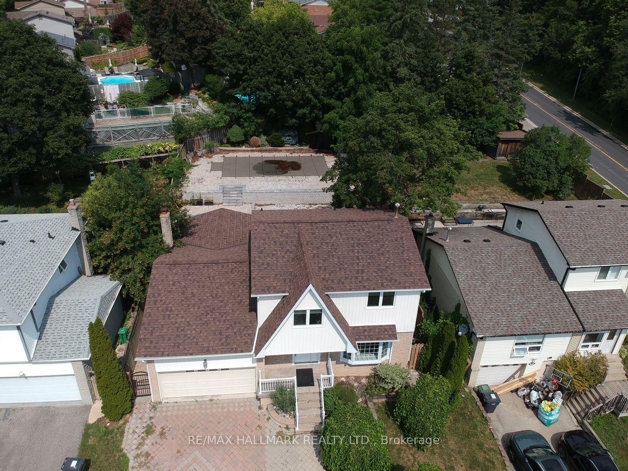 Photo 3 of 67 Sherin Court, Caledon, Bolton North — HOMEH