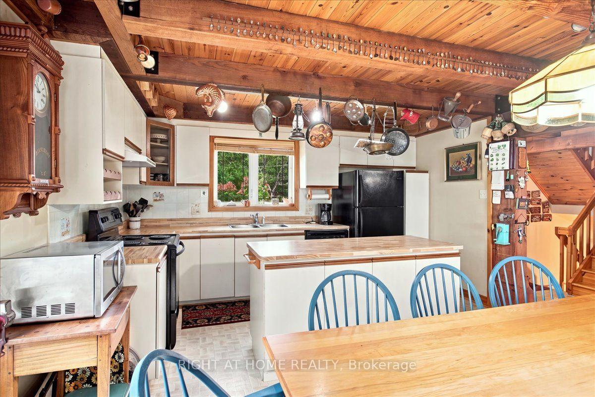Photo 10 of 12 James Street, Tiny, Rural Tiny — HOMEH