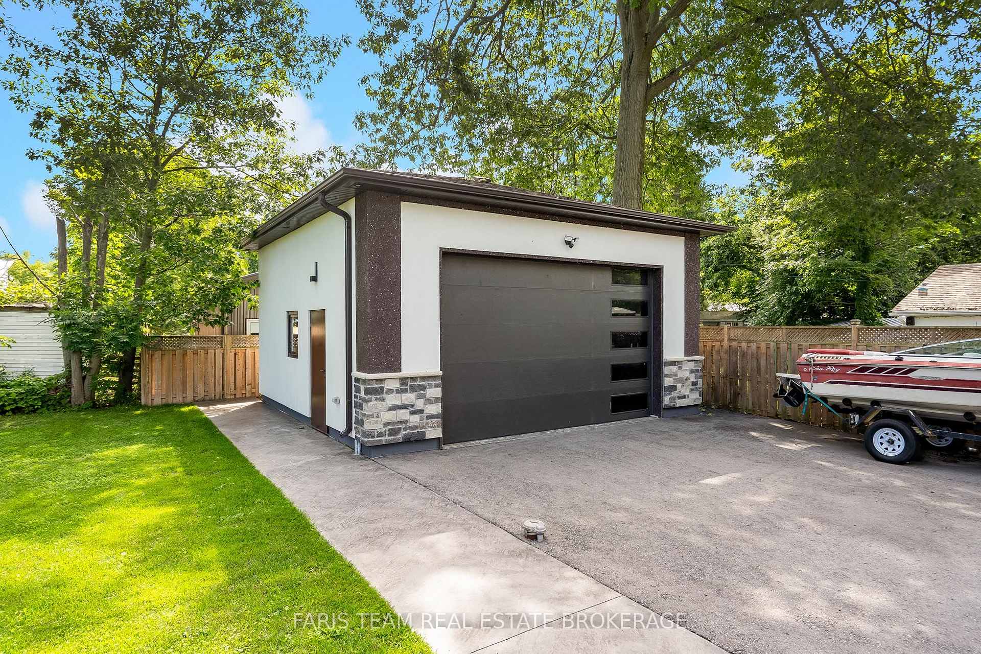 Photo 39 of 3951 Alberta Avenue, Innisfil, Rural Innisfil — HOMEH