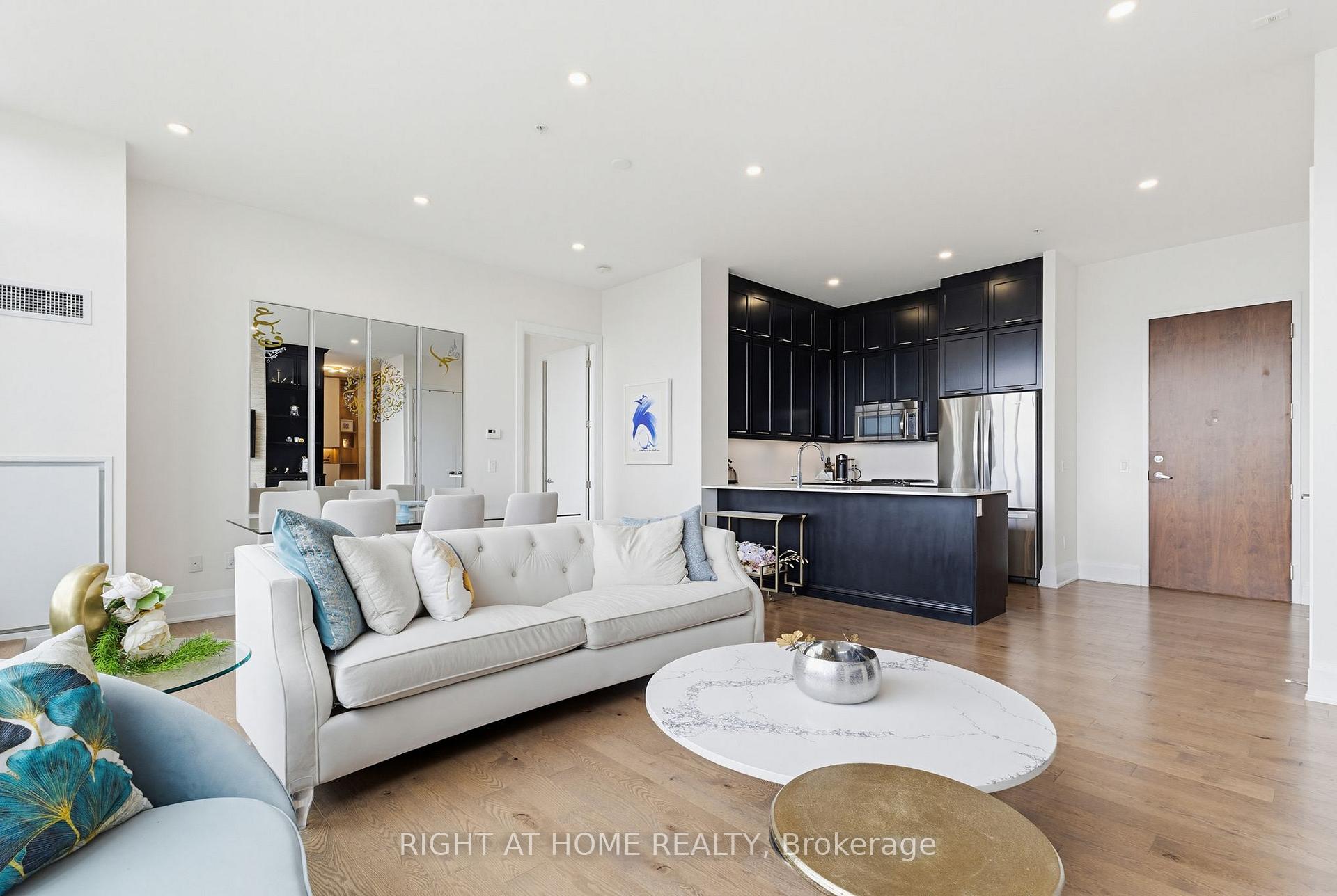 Photo 8 of Unit PH08, 2480 Prince Michael Drive, Oakville, Joshua Creek — HOMEH