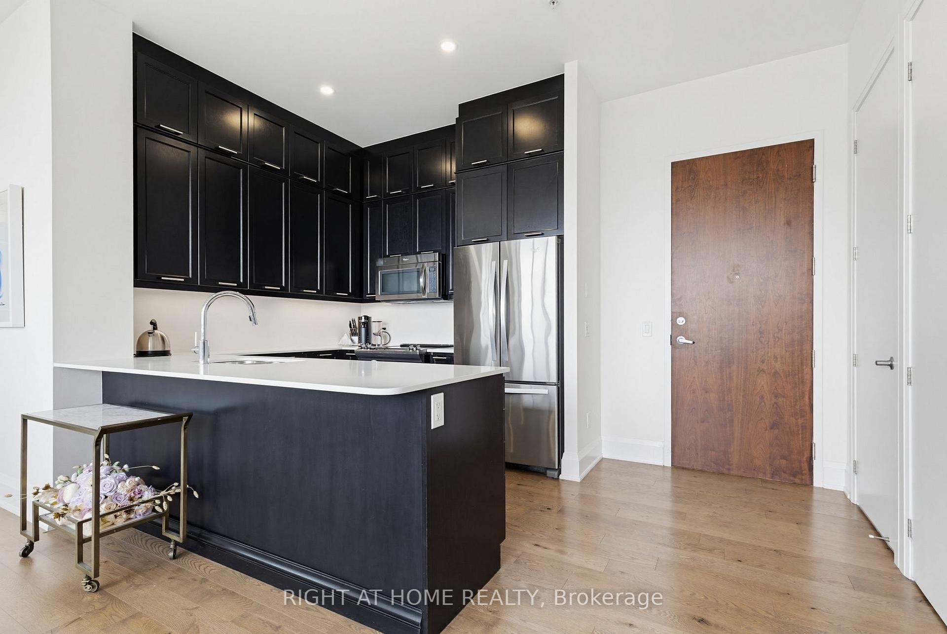 Photo 13 of Unit PH08, 2480 Prince Michael Drive, Oakville, Joshua Creek — HOMEH