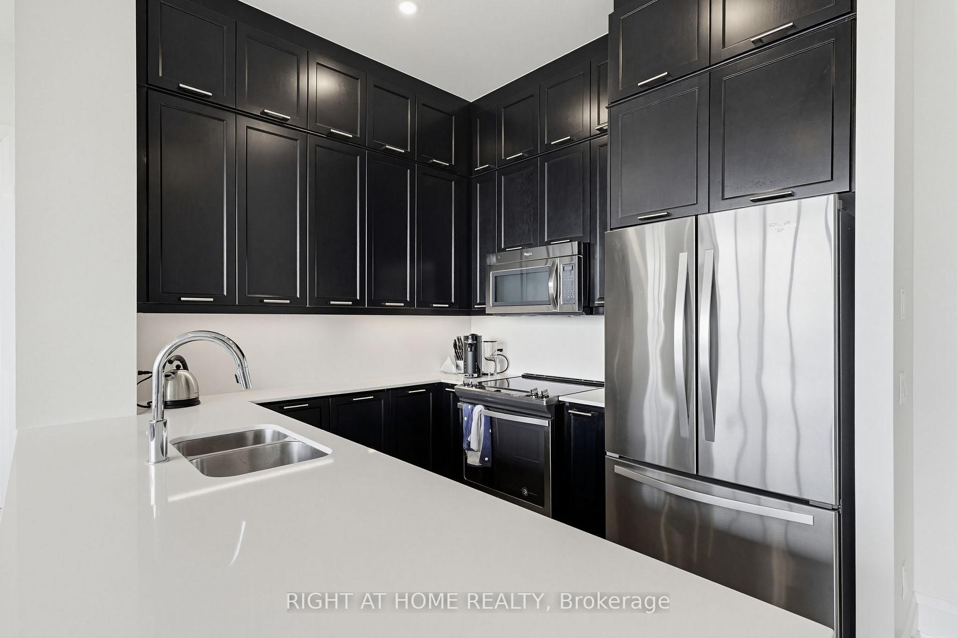 Photo 14 of Unit PH08, 2480 Prince Michael Drive, Oakville, Joshua Creek — HOMEH
