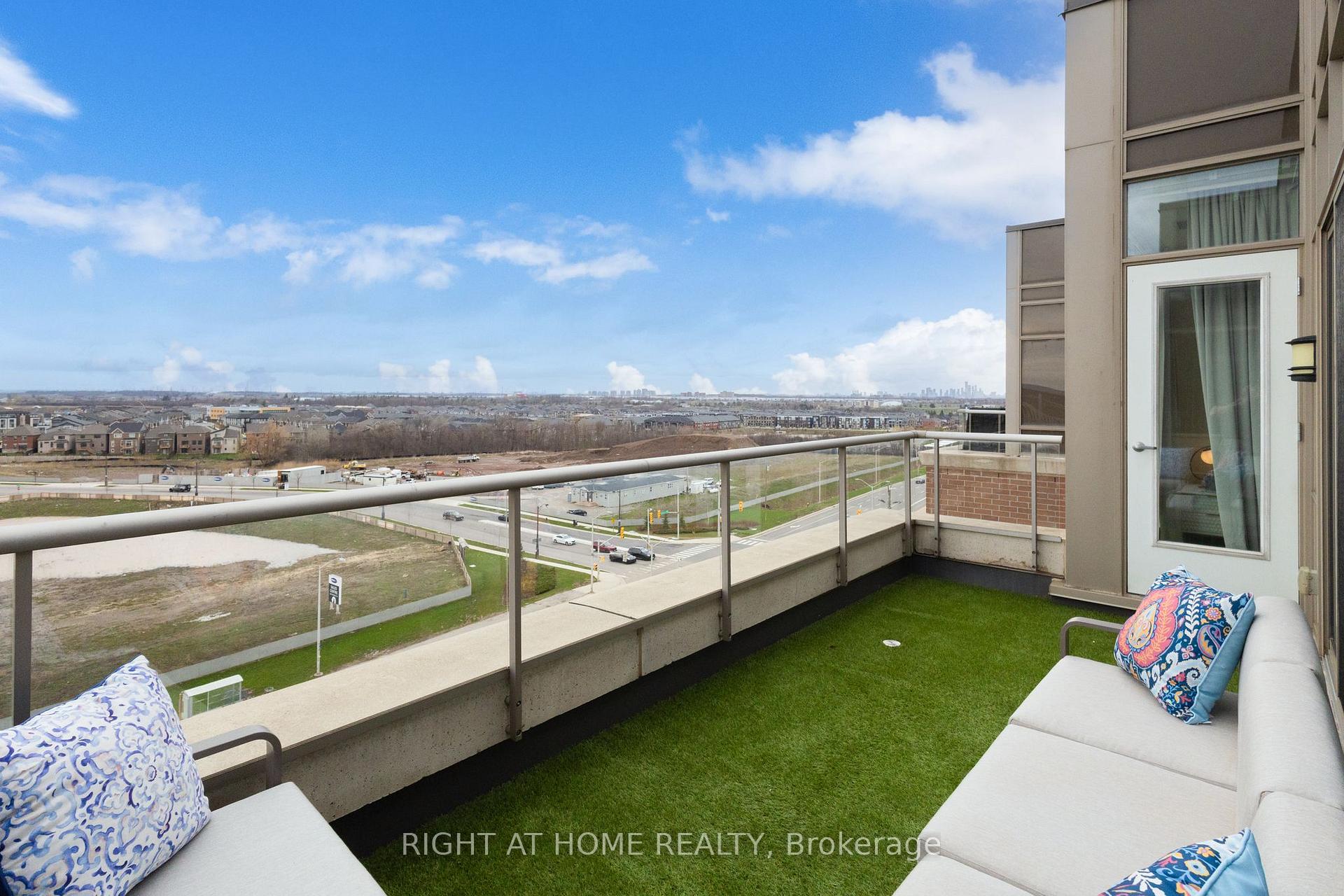 Photo 30 of Unit PH08, 2480 Prince Michael Drive, Oakville, Joshua Creek — HOMEH
