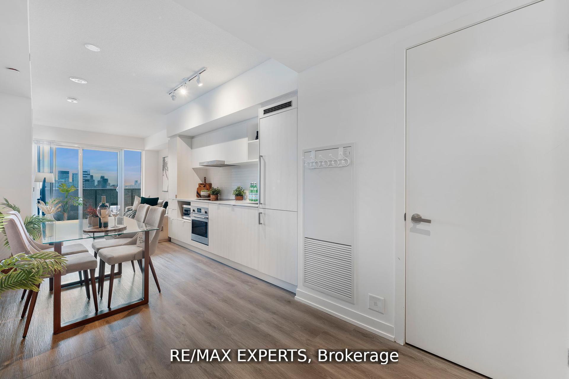Photo 9 of Unit 3302, 138 Downes Street, Toronto, Waterfront Communities — HOMEH