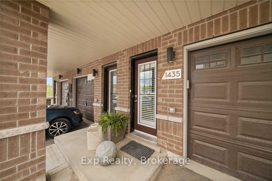 Photo 2 of 1435 Green Road, Clarington, Bowmanville — HOMEH