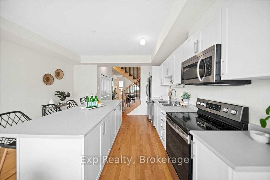 Photo 18 of 1435 Green Road, Clarington, Bowmanville — HOMEH