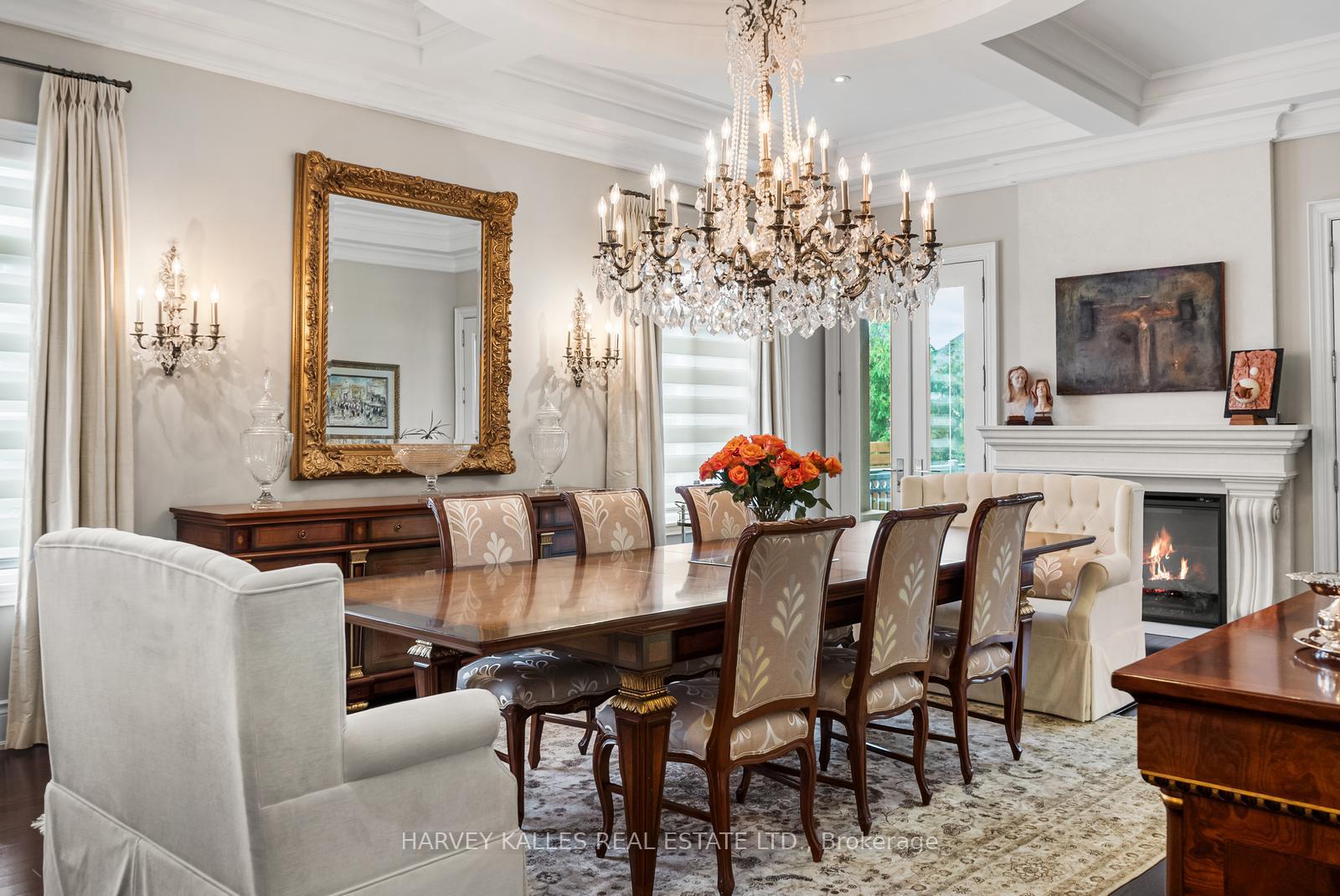 Photo 9 of 30 Spicewood Crescent, Vaughan, Kleinburg — HOMEH