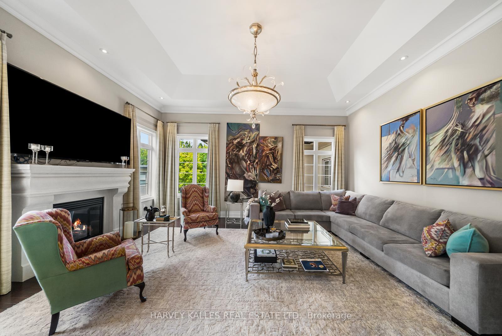 Photo 15 of 30 Spicewood Crescent, Vaughan, Kleinburg — HOMEH