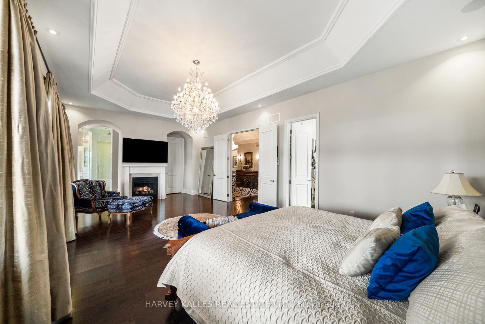 Photo 23 of 30 Spicewood Crescent, Vaughan, Kleinburg — HOMEH