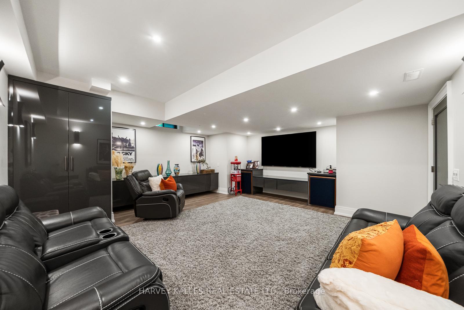 Photo 37 of 30 Spicewood Crescent, Vaughan, Kleinburg — HOMEH