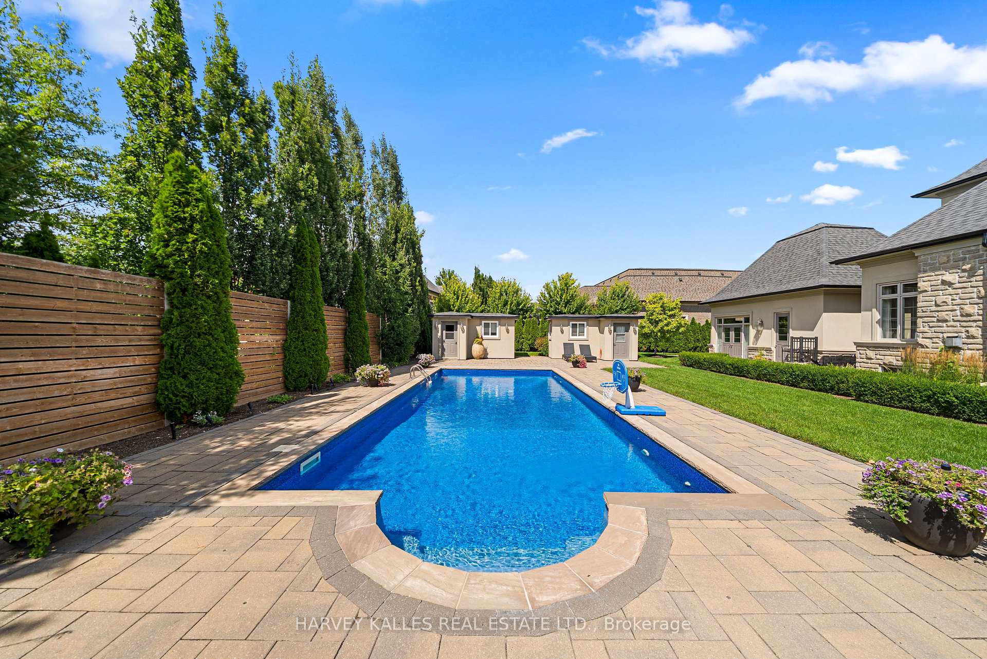 Photo 43 of 30 Spicewood Crescent, Vaughan, Kleinburg — HOMEH