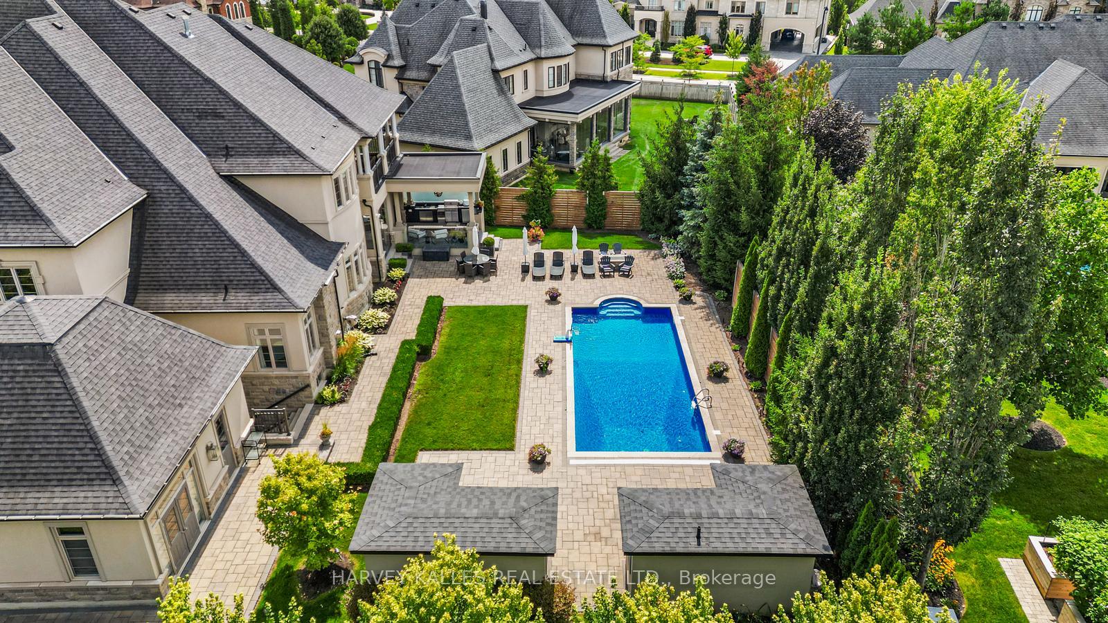 Photo 44 of 30 Spicewood Crescent, Vaughan, Kleinburg — HOMEH
