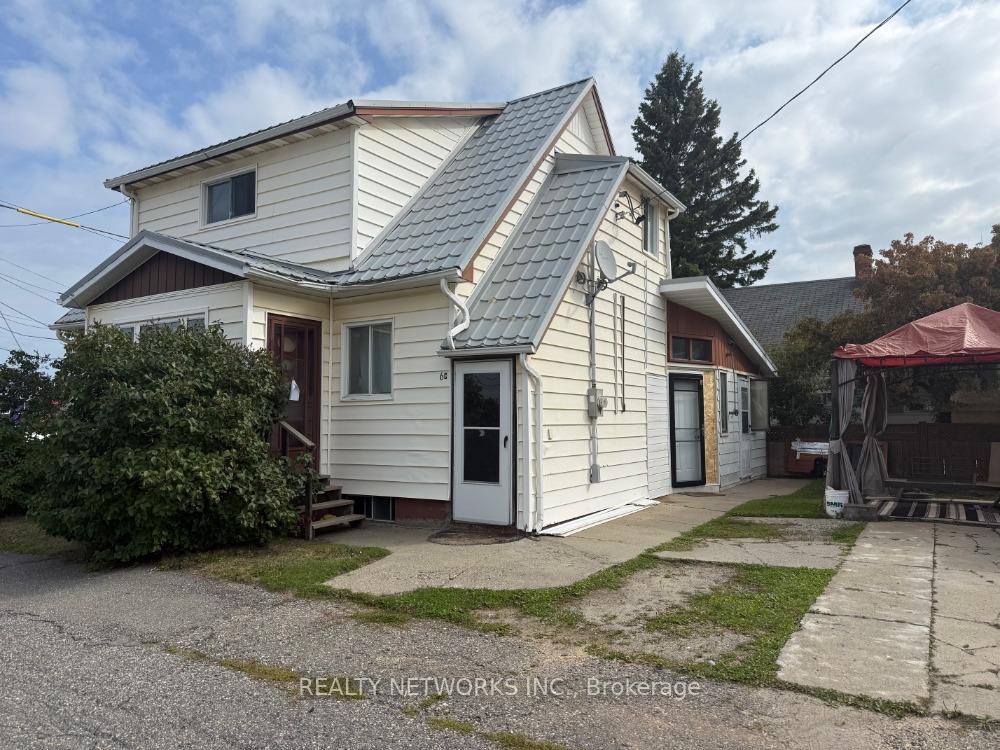 Front of 6 Hollinger Lane