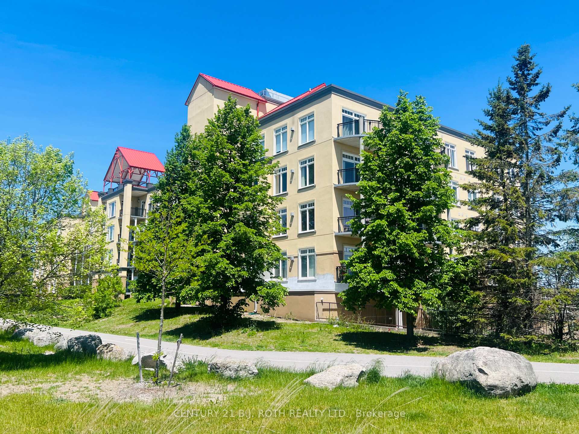 Photo of Unit 311, 140 Cedar Island Road